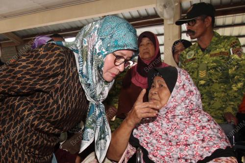 PH10_22012017_TUNKUAZIZAH