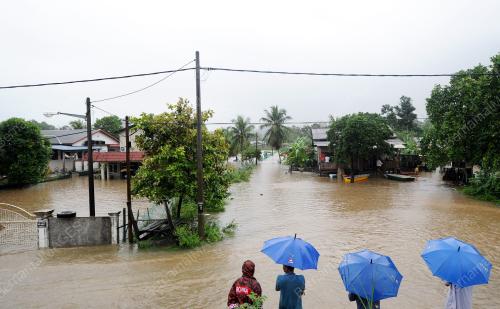 PH10_23122014_BANJIR