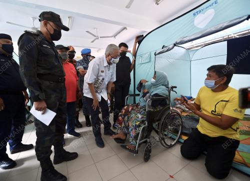 DATUK SERI ISMAIL SABRI YAAKOB