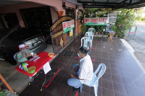AMIL ZAKAT FITRAH PATUHI SOP