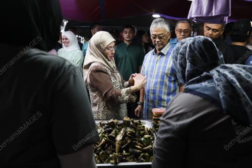 AL-SULTAN ABDULLAH RI'AYATUDDIN AL-MUSTAFA BILLAH SHAH