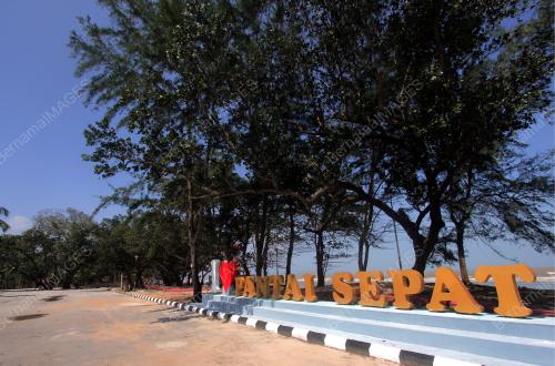 TINJAUAN PANTAI LENGANG