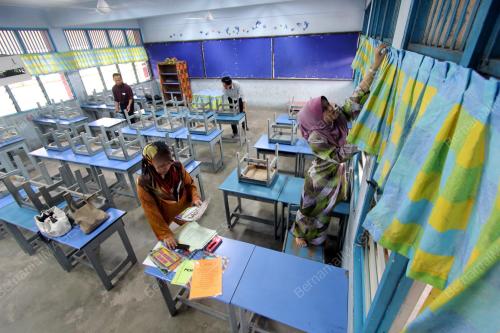 PH10_30122011_SEKOLAH