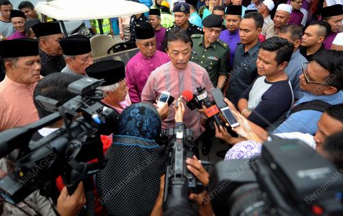 PH11_01082015_RAYA