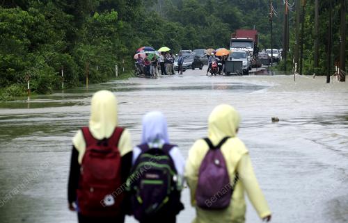 PH11_02012018_BANJIR