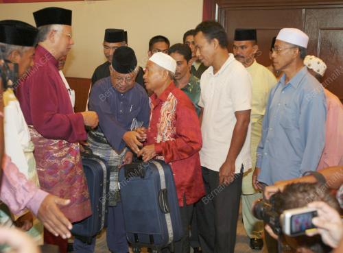 MOHD NAJIB TUN ABDUL RAZAK