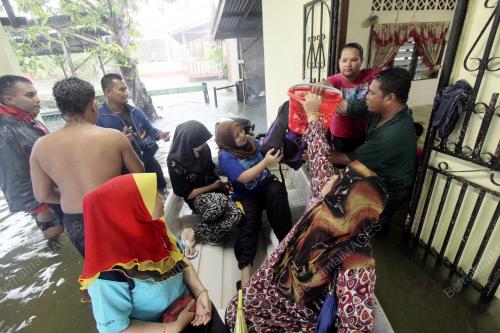 PH11_03122013_BANJIR