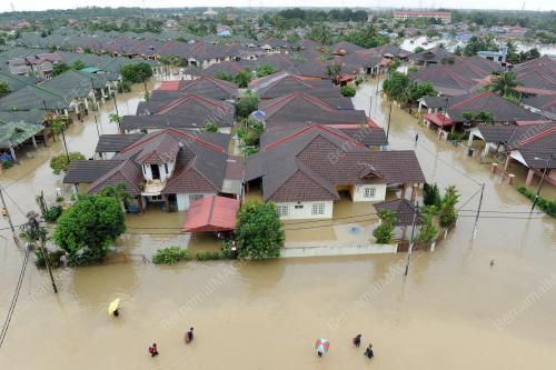 PH11_04122013_BANJIR