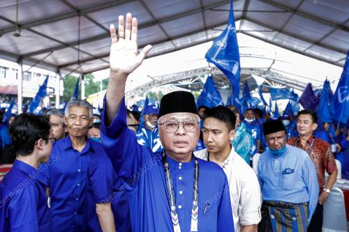 DATUK SERI ISMAIL SABRI YAAKOB