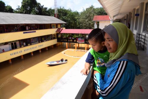 PH11_06012018_BANJIR