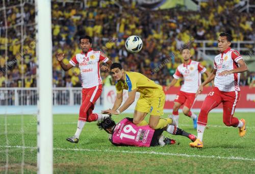 PH11_09052015_BOLA