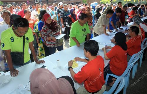 PH11_11022014_BANTUAN