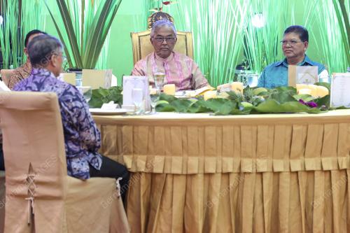 AL-SULTAN ABDULLAH RI'AYATUDDIN AL-MUSTAFA BILLAH SHAH