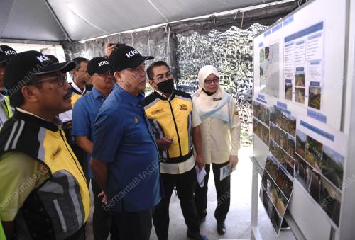 DATUK SERI FADILLAH YUSOF