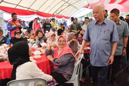 DATUK SERI ISMAIL SABRI YAAKOB