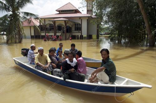PH11_13122013_BANJIR