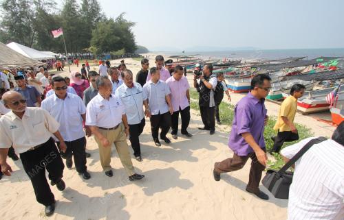 TAN SRI MUHYIDDIN YASSIN