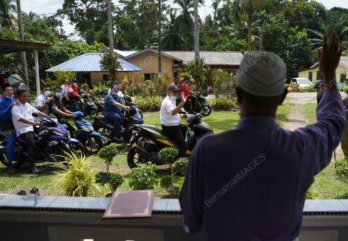DATUK SERI WAN ROSDY WAN ISMAIL