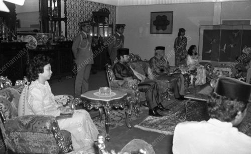 PH11_14072015_SULTAN_BRUNEI