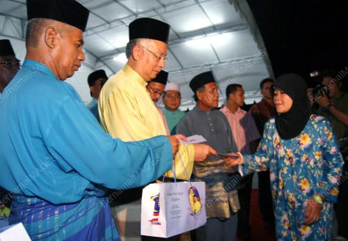 MOHD NAJIB TUN ABDUL RAZAK