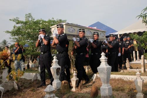 PENGEBUMIAN JENAZAH ALLAHYARHAM KONSTABEL MUHAMAD SYAFIQ AHMAD S