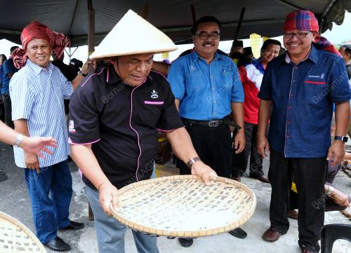 PH11_19042018_PENERANGAN