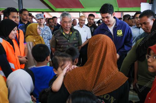 AL-SULTAN ABDULLAH RI'AYATUDDIN AL-MUSTAFA BILLAH SHAH