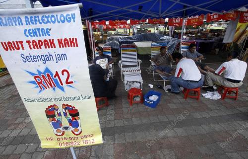 URUT KAKI