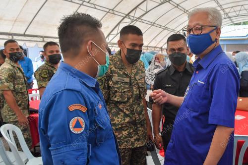 DATUK SERI ISMAIL SABRI YAAKOB