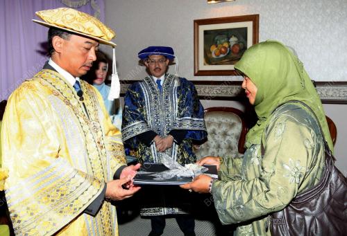 TENGKU ABDULLAH SULTAN AHMAD SHAH