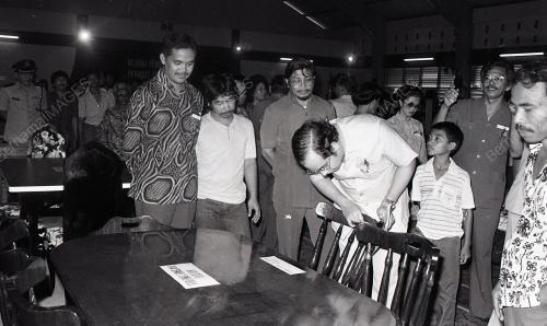 PAMERAN PERABOT PAHANG 1982