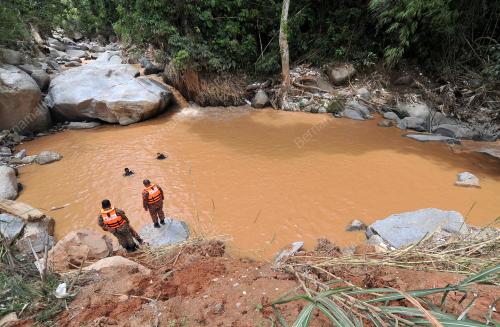 PH11_26102013_BANJIR