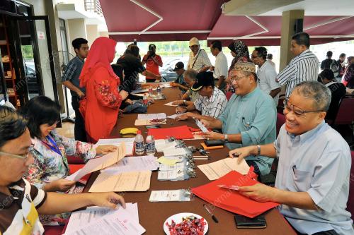PH11_27092013_ANGGOTA_UMNO