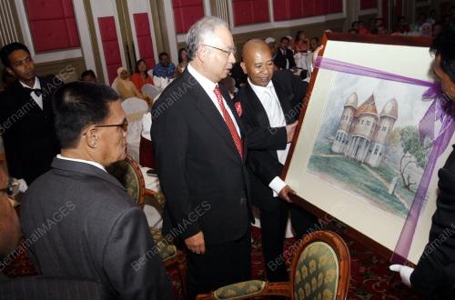 MOHD NAJIB TUN RAZAK