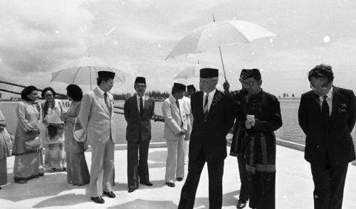 PH11_29062015_AGONG_LAWAT