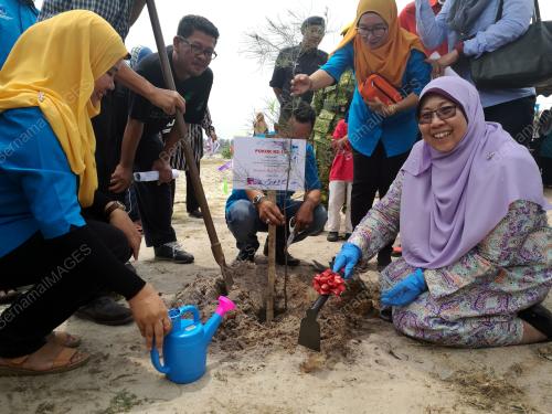 PH11_31032019_FUZIAH