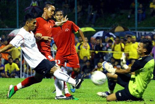 PH12_01012012_BOLA
