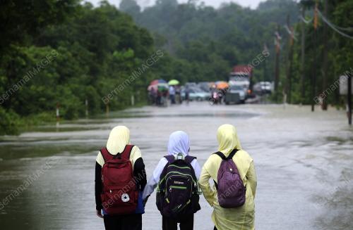 PH12_02012018_BANJIR