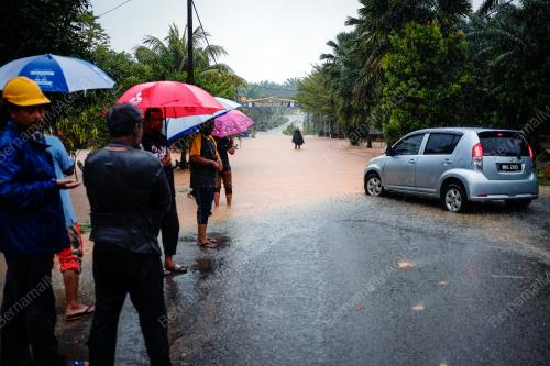 TINJAUAN BANJIR DAN HUJAN LEBAT