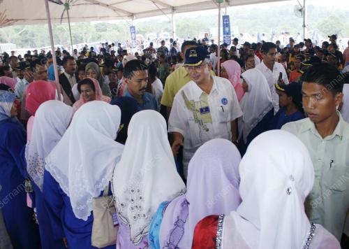 MOHD NAJIB TUN ABDUL RAZAK