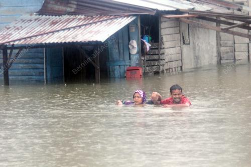 PH12_03122013_BANJIR