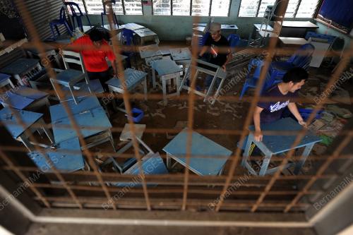 PH12_04012015_BANJIR