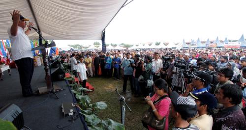 PH12_06052012_NAJIB