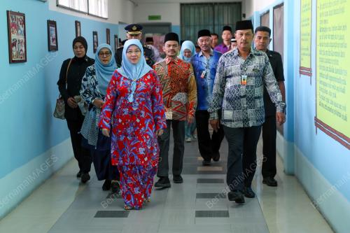 TUNKU HAJAH AZIZAH AMINAH MAIMUNAH ISKANDARIAH