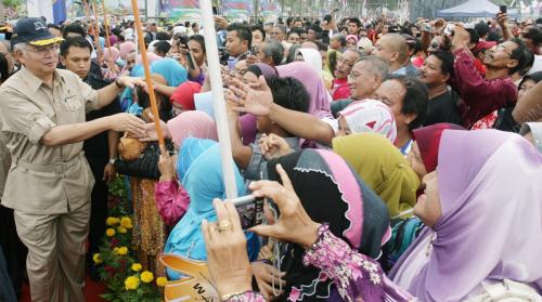 DATUK SERI MOHD NAJIB TUN ABDUL RAZAK