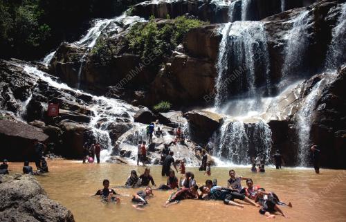 AIR TERJUN SUNGAI PANDAN