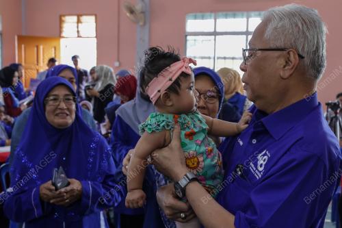 DATUK SERI ISMAIL SABRI YAAKOB