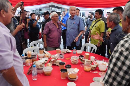DATUK SERI ISMAIL SABRI YAAKOB