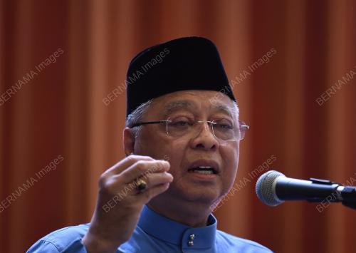 DATUK SERI ISMAIL SABRI YAAKOB