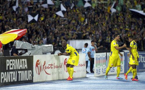 PH12_13082014_BOLA